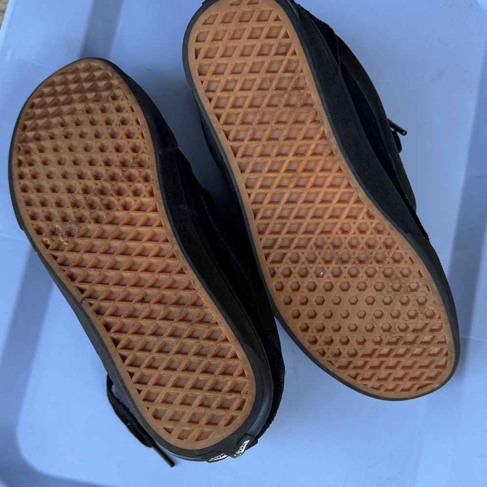 Vans Men's Black Suede Sneakers - Picture 8 of 15
